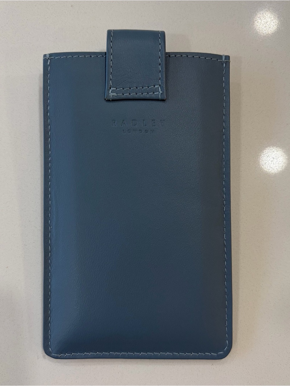 Vintage Radley London Blue Leather Dog Motif Phone Pouch - Picture 2 of 5